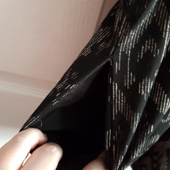 Silence & Noise Shorts Romper - Picture 3 of 5